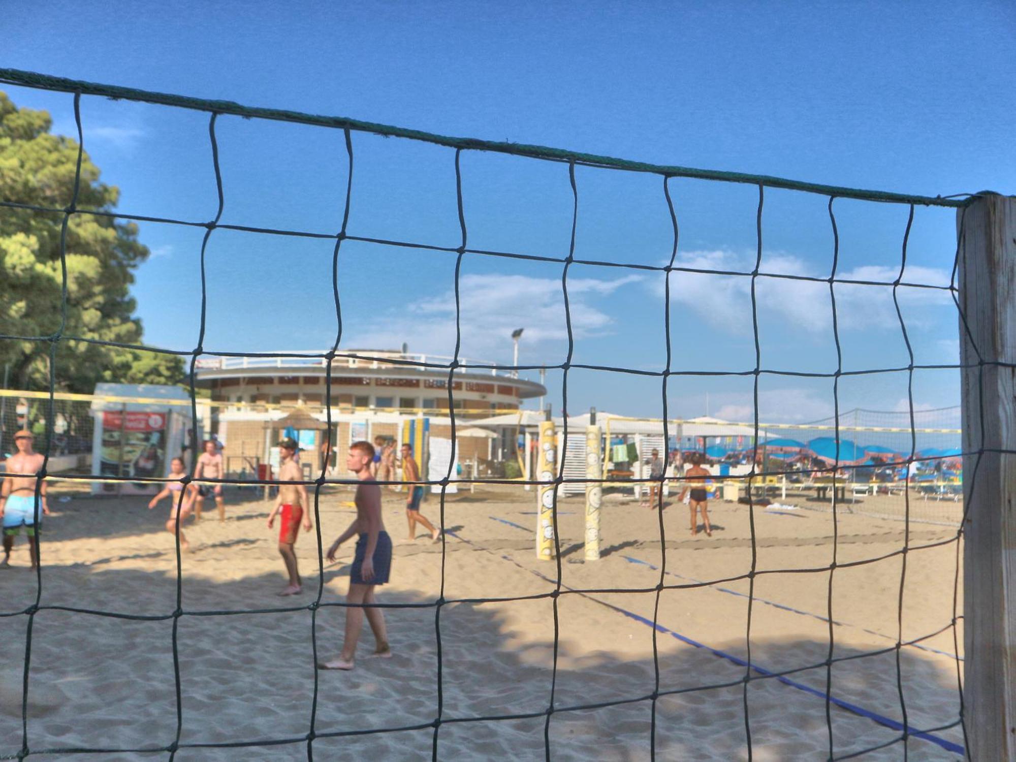 Alideco Apartment Lignano Sabbiadoro Bagian luar foto
